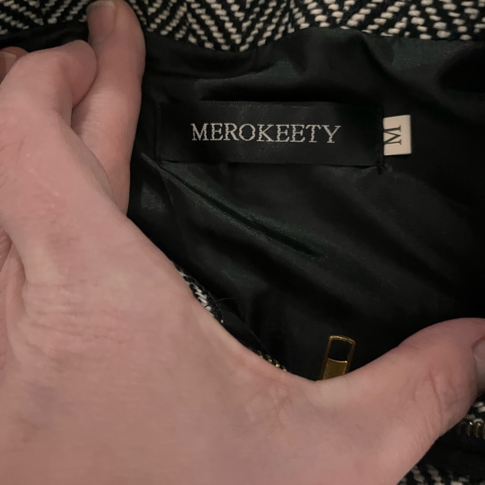 Merokeety Monochrome Vest - Picture 3 of 4